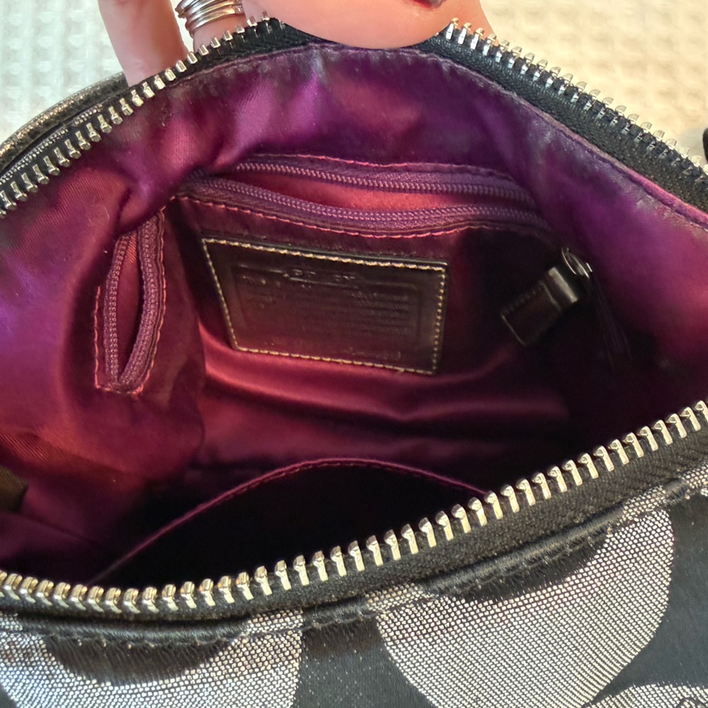 Coach Poppy Signature Lurex Groovy Shoulder Swing Bag Silver and Black Vintage - Picture 10 of 12